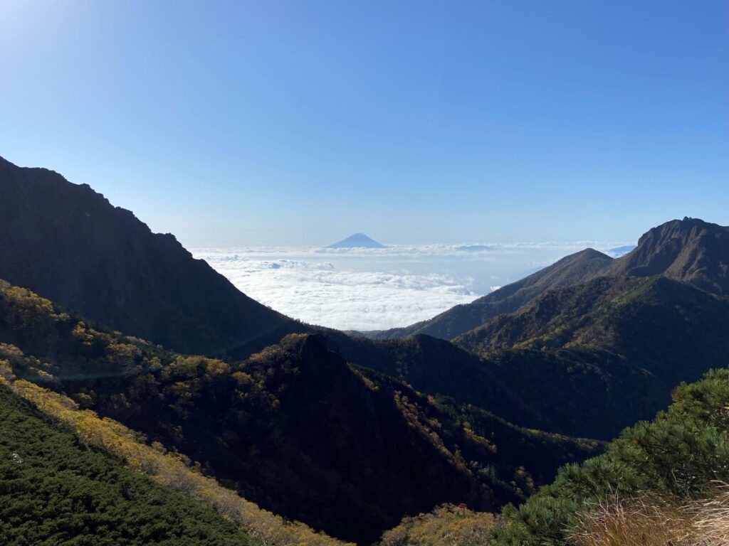 阿弥陀岳　中岳のコル　八ヶ岳