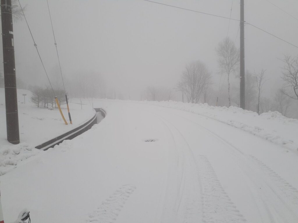 霧ケ峰
ビバルデの丘
別荘地
雪