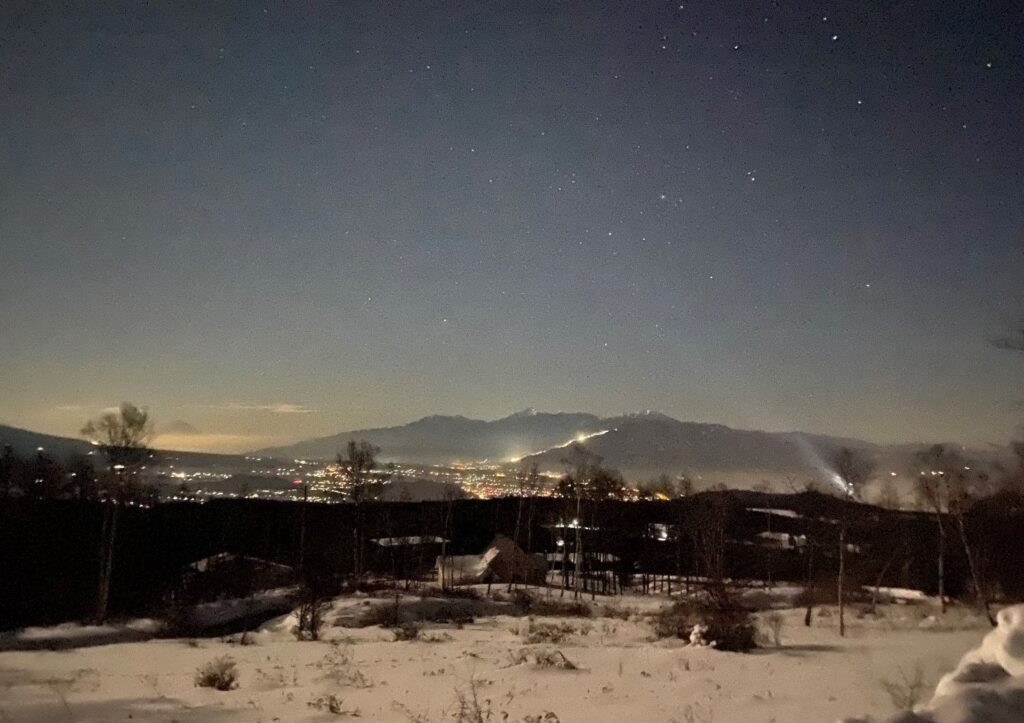 夜の別荘　霧ヶ峰の夜