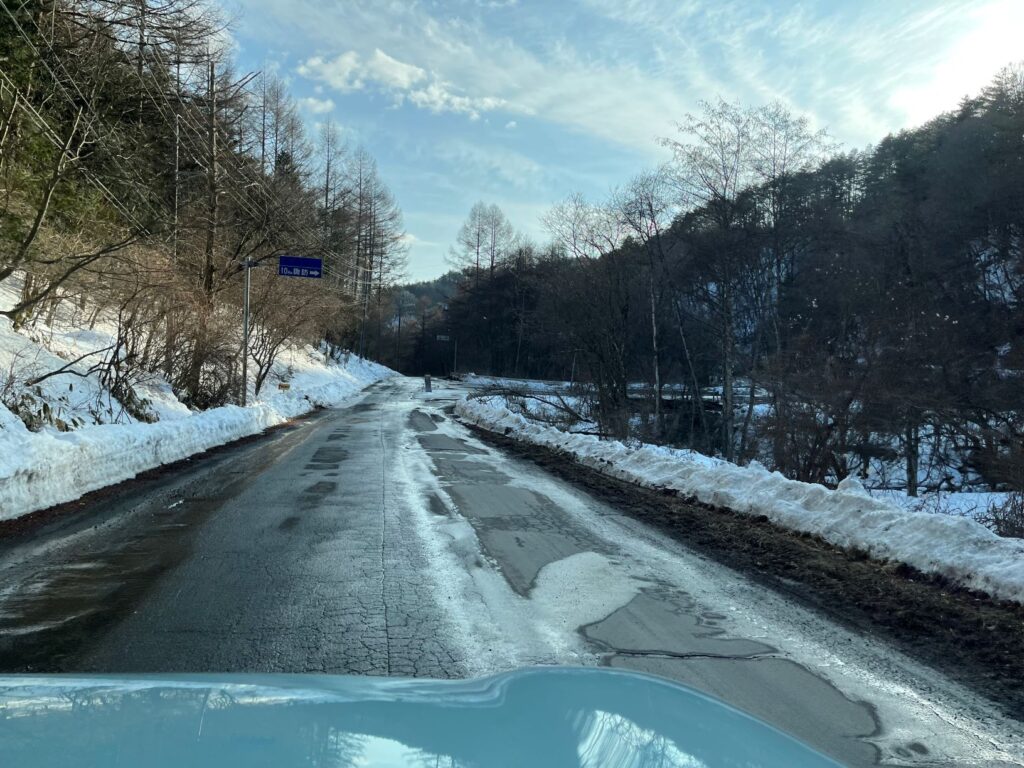 別荘までの道のり
霧ヶ峰高原
積雪情報