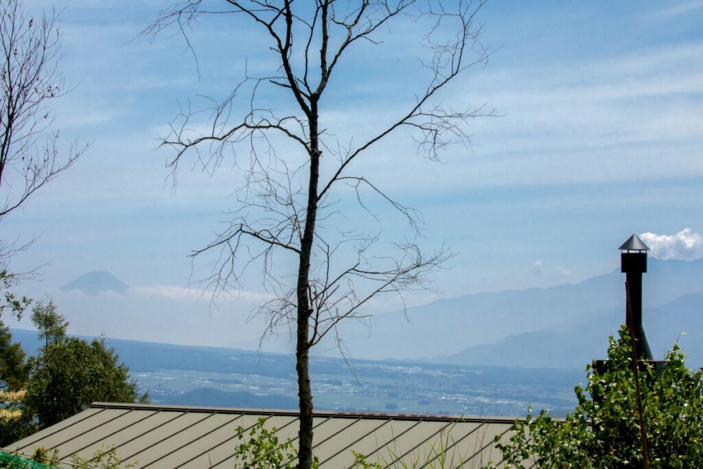 空が近い別荘地