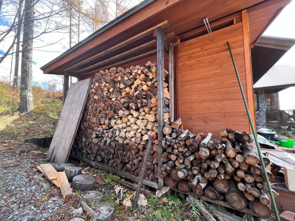 別荘地の紅葉
霧ヶ峰