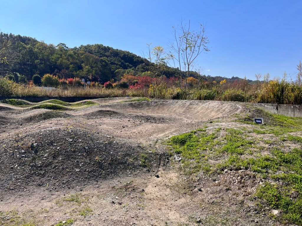 山梨MTBベースオートキャンプ場
山守人
南アルプスマウンテンバイク愛好会