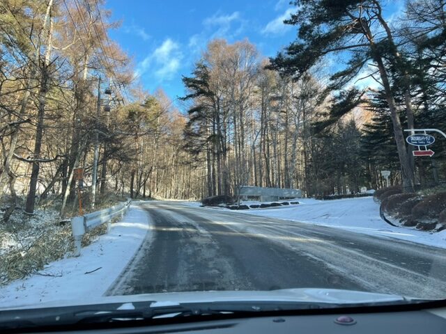 諏訪市
別荘
別荘地
寒波
スタッフ
スタッフブログ
積雪
道路
除雪
ゴルフ場
ビバルデの丘
冬