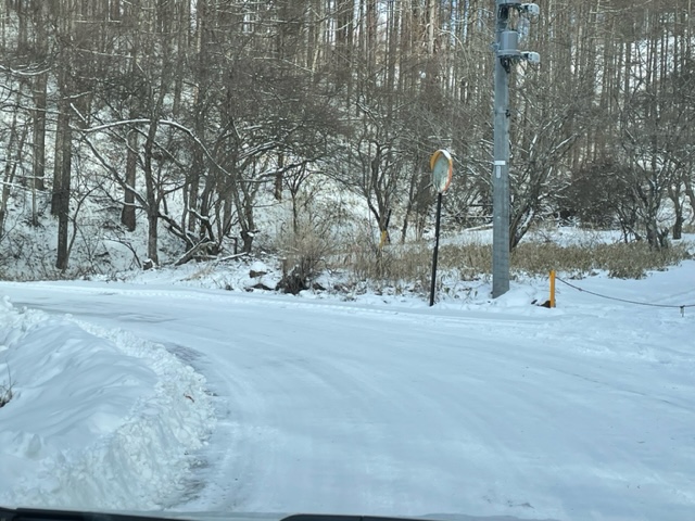 諏訪市
別荘
別荘地
寒波
スタッフ
スタッフブログ
積雪
道路
除雪
ゴルフ場
ビバルデの丘
冬