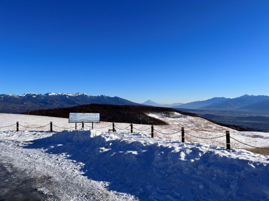 ビーナスライン積雪　霧ヶ峰からの風景　ビーナスラインからの風景