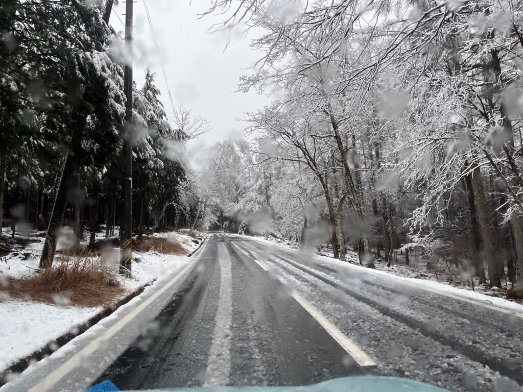 霧ヶ峰　除雪