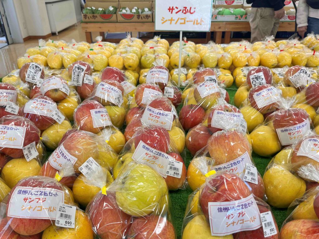 たてしな自由農園　春の野菜
春のリンゴ
CA貯蔵