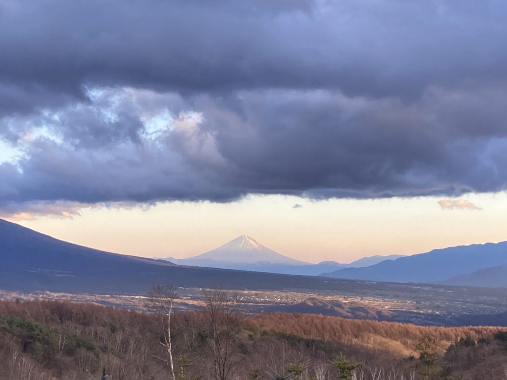 信州　諏訪　霧ヶ峰高原別荘地　ビバルデの丘　長野県　富士山　山