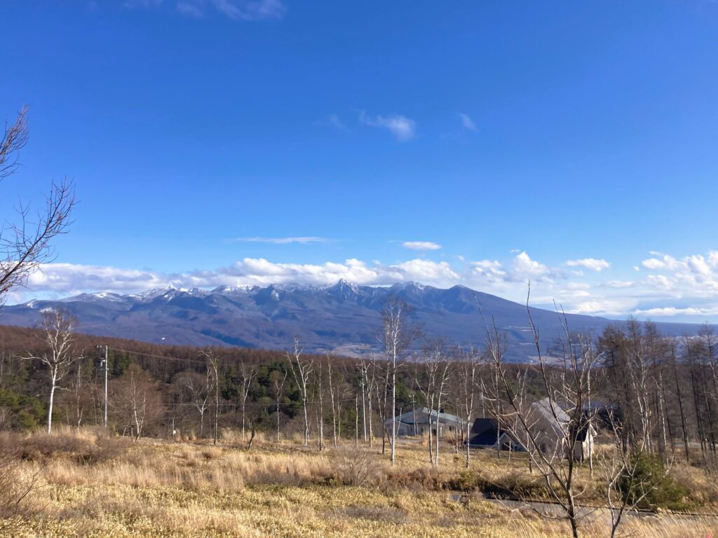 長野県諏訪市　信州　諏訪　霧ヶ峰　霧ヶ峰高原　別荘地　ビバルデの丘　山　自然　景色　八ヶ岳