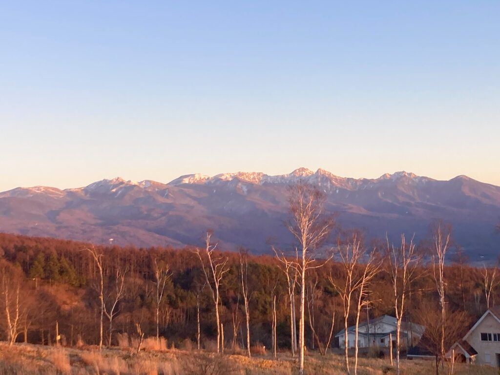 長野県諏訪市　信州　諏訪　霧ヶ峰　霧ヶ峰高原　別荘地　ビバルデの丘　山　自然　景色　八ヶ岳　富士山