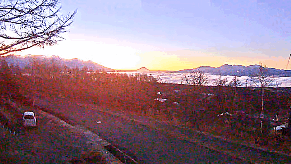 信州諏訪霧ヶ峰高原別荘地 霧ヶ峰 ビバルデの丘 長野県諏訪市 ビーナスライン 別荘 山 森 森林 自然 富士山 八ヶ岳 南アルプス 中央アルプス 眺望 植物 山野草 草花 紅葉 モミジ カラマツ 落葉松 イルミネーション スノーマン 雪だるま 秋 冬 雪