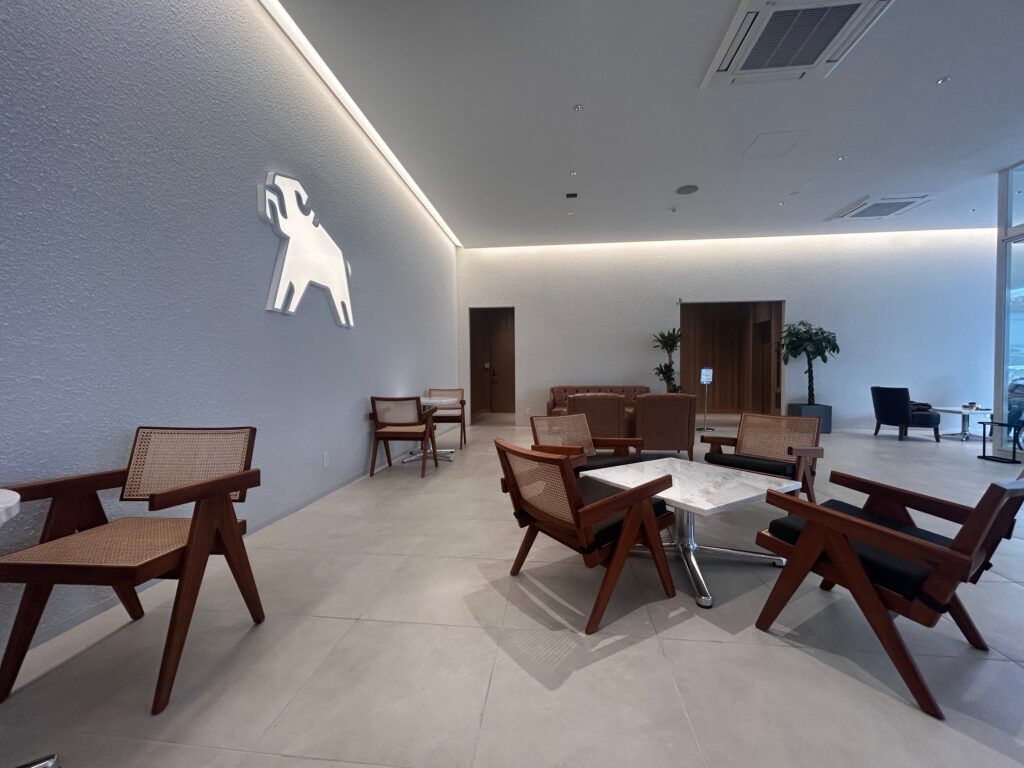 ミクロ発条
富士見町　キャトルセゾン　
諏訪　観光　休憩
諏訪市　カフェ
企業カフェ