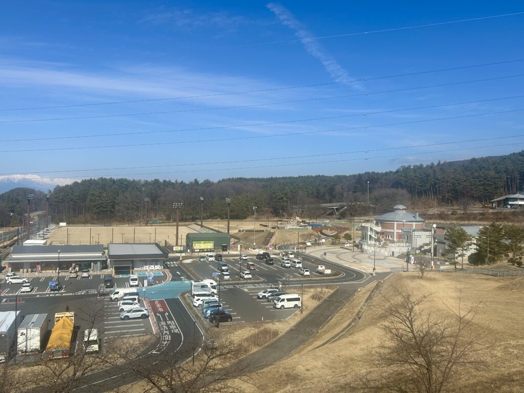 州諏訪霧ヶ峰高原別荘地 霧ヶ峰 ビバルデの丘 長野県諏訪市 ビーナスライン 別荘 山 森 森林 自然 富士山 八ヶ岳 南アルプス 中央アルプス 北アルプス 常念岳奥穂高岳 白馬岳 鹿島槍ケ岳 冬 雪 眺望 植物 山野草 草花 塩尻峠 塩嶺峠 国道20号 小坂田公園 道の駅 小坂田マルシェ 福寿草 フクジュソウ