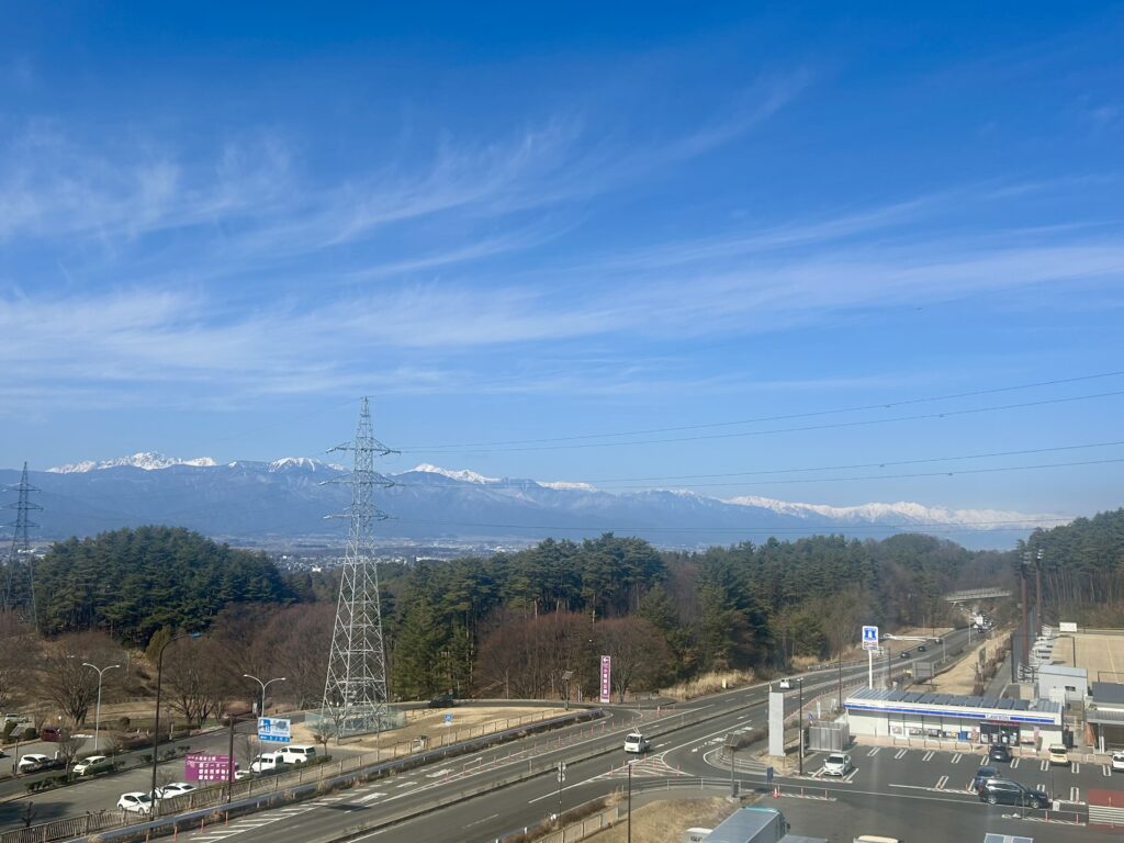 州諏訪霧ヶ峰高原別荘地 霧ヶ峰 ビバルデの丘 長野県諏訪市 ビーナスライン 別荘 山 森 森林 自然 富士山 八ヶ岳 南アルプス 中央アルプス 北アルプス 常念岳奥穂高岳 白馬岳 鹿島槍ケ岳 冬 雪 眺望 植物 山野草 草花 塩尻峠 塩嶺峠 国道20号 小坂田公園 道の駅 小坂田マルシェ 福寿草 フクジュソウ