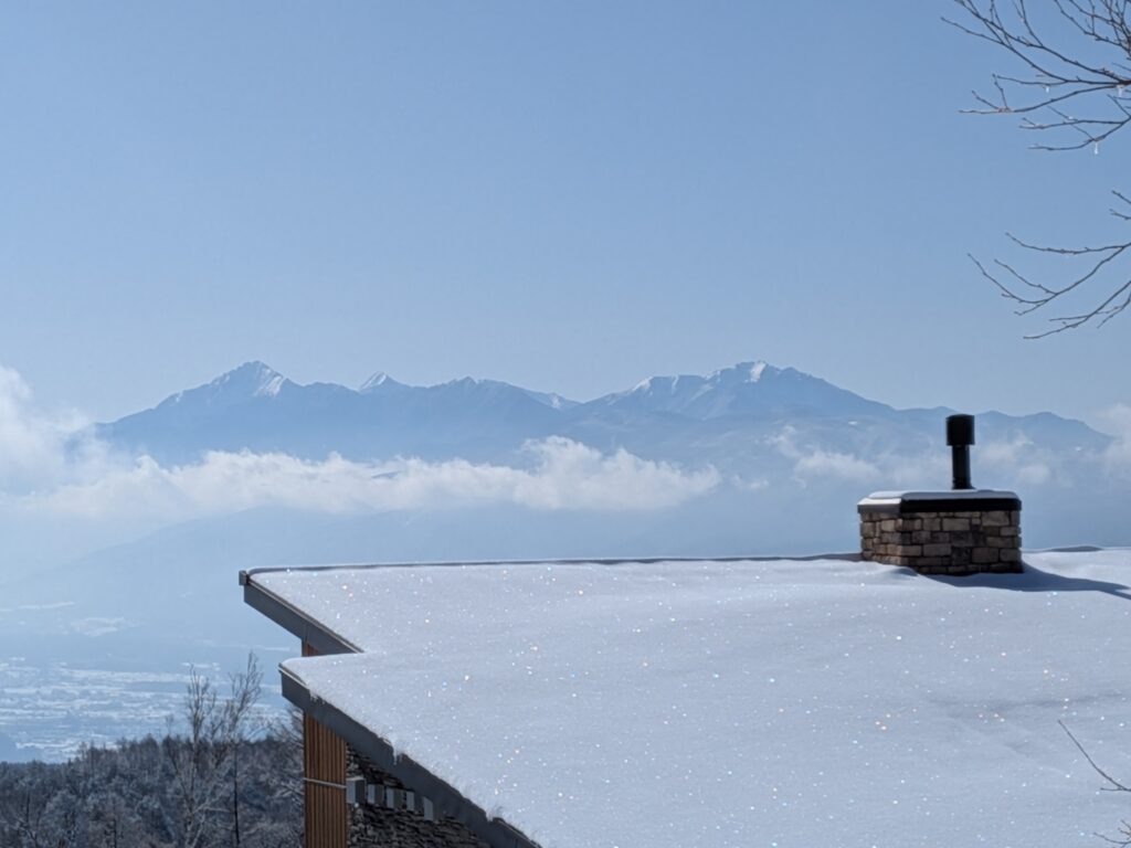 霧ヶ峰別荘　冬
雪景色の別荘