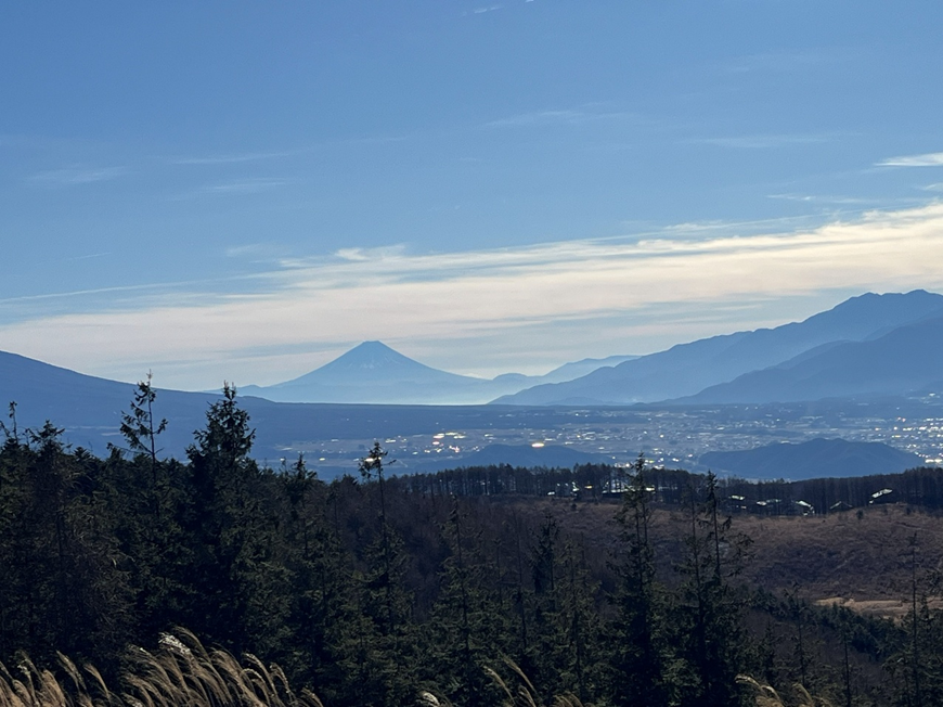 霧ケ峰、冬景色、諏訪湖、御神渡り、野うさぎ、きつね、富士山、八ヶ岳、北アルプス、南アルプス、中央アルプス、薙ぎ鎌神社、伊藤長七公園
