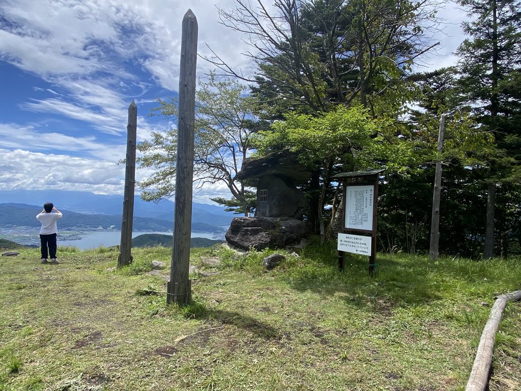 霧ヶ峰　神社　参拝　観光
スキー場
山の神社