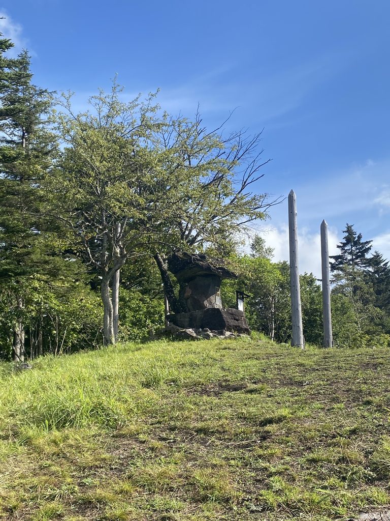 霧ヶ峰　神社　参拝　観光
スキー場
山の神社