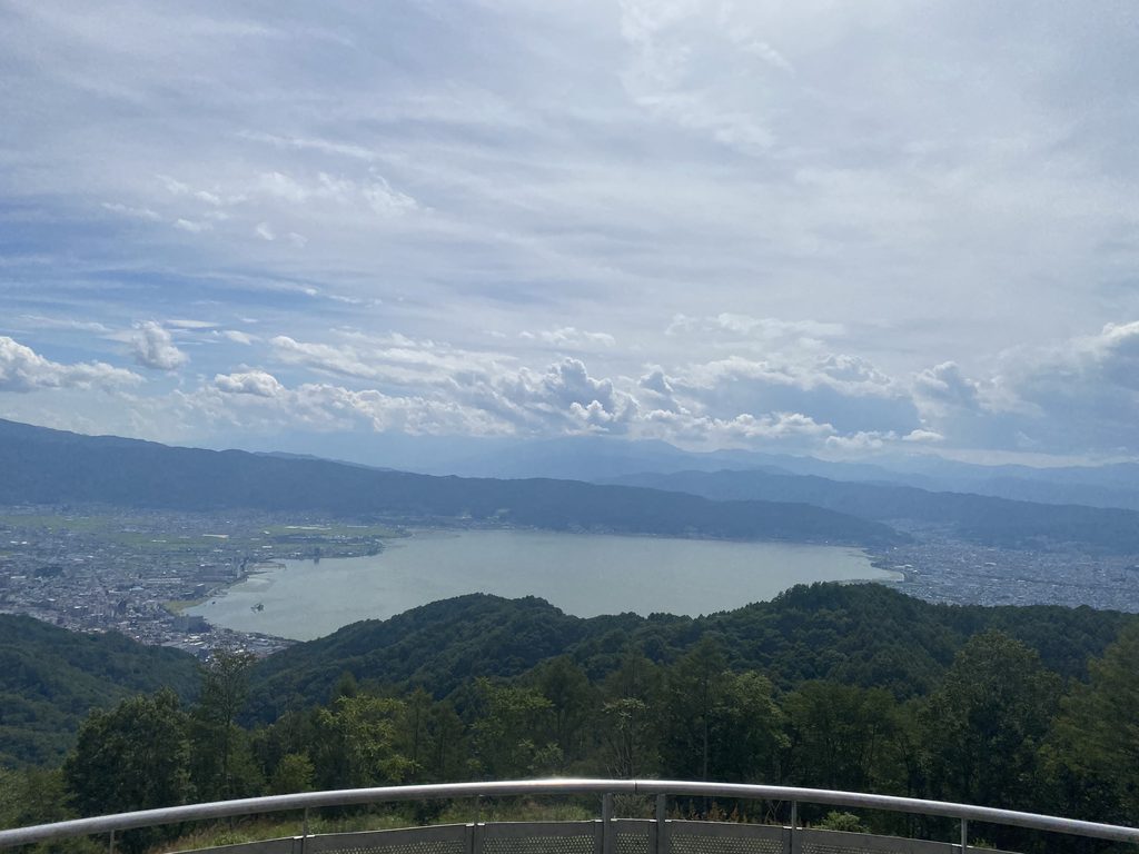 山の神社　八ヶ岳　富士山　中央アルプス　南アルプス　車山　蓼の海　大見山　展望台　ビバルデの丘　秋　紅葉スポット　アスレチック　レジャー　長野県　諏訪市