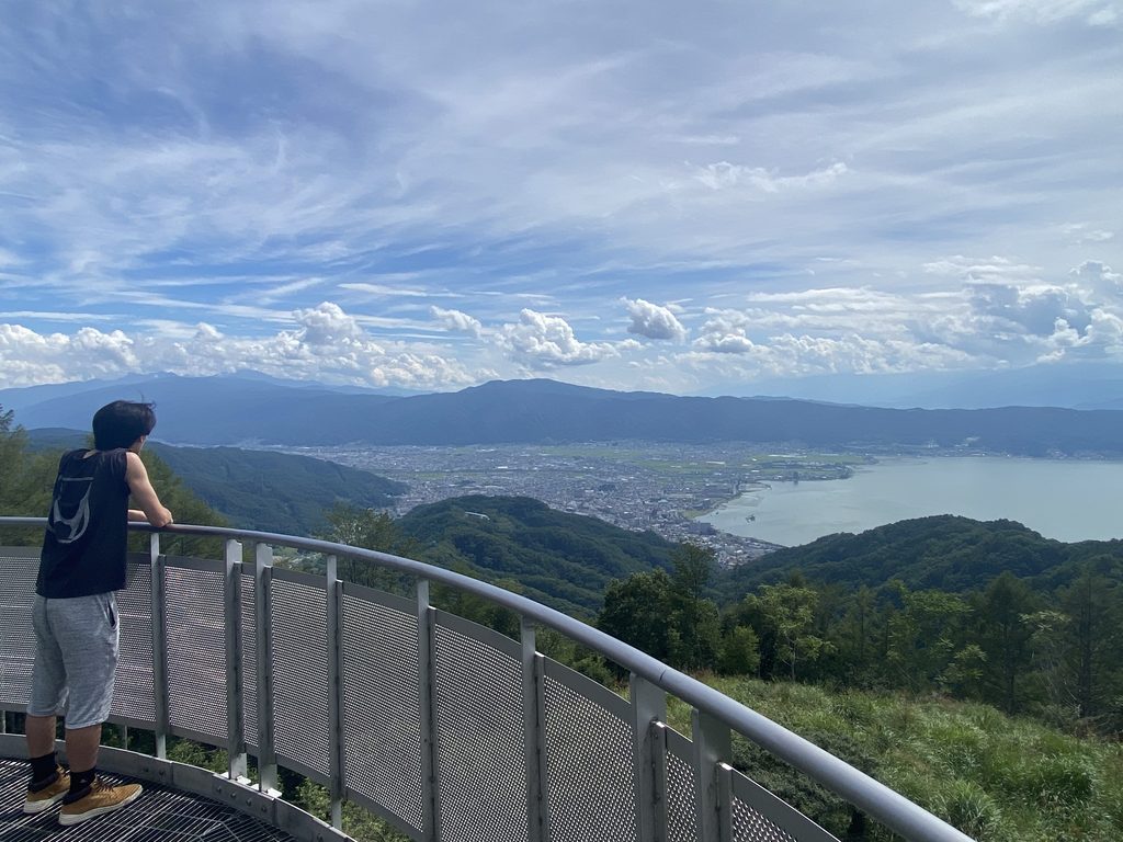 山の神社　八ヶ岳　富士山　中央アルプス　南アルプス　車山　蓼の海　大見山　展望台　ビバルデの丘　秋　紅葉スポット　アスレチック　レジャー　長野県　諏訪市